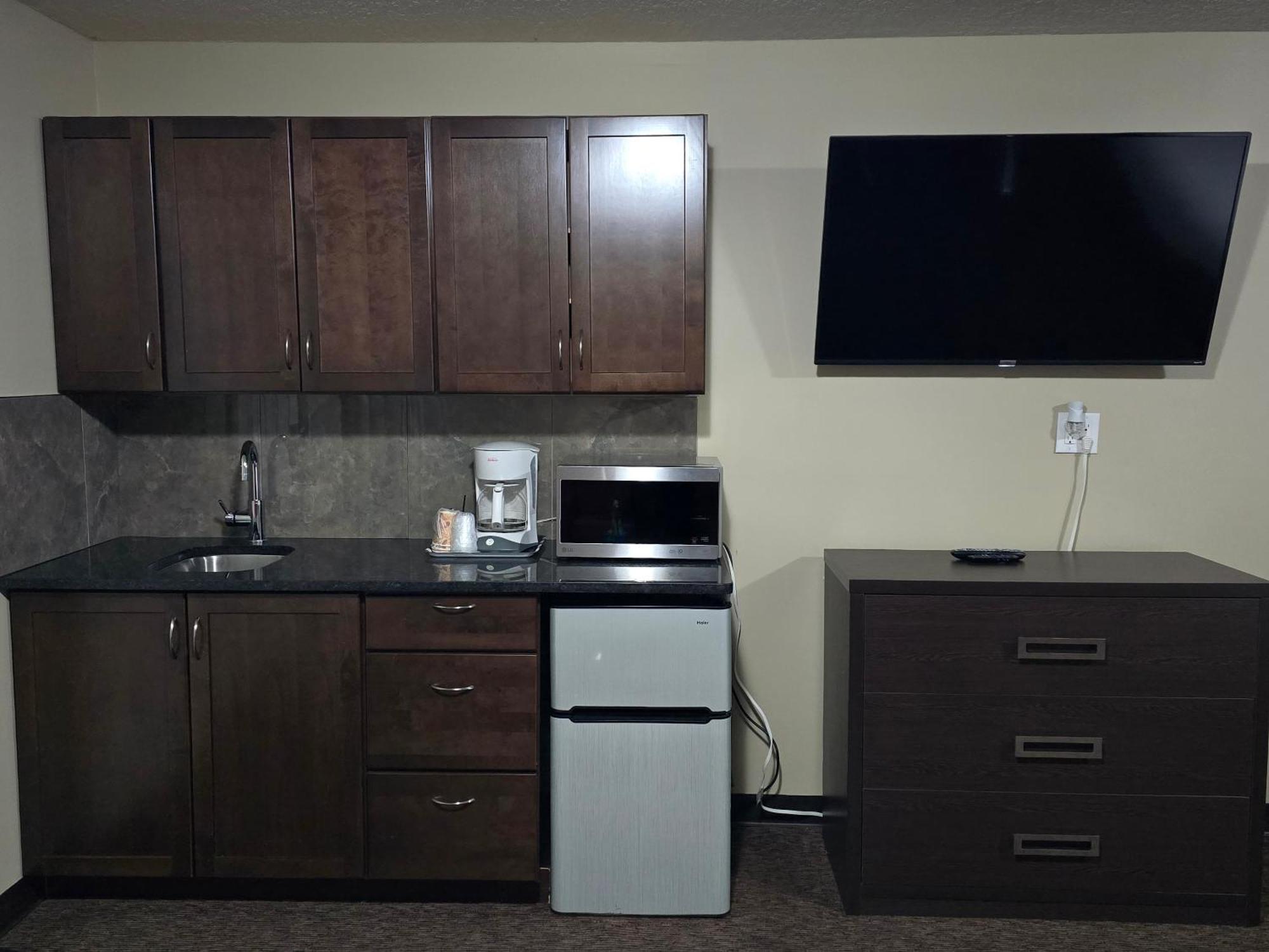 Royal Lodge Edmonton Buitenkant foto
