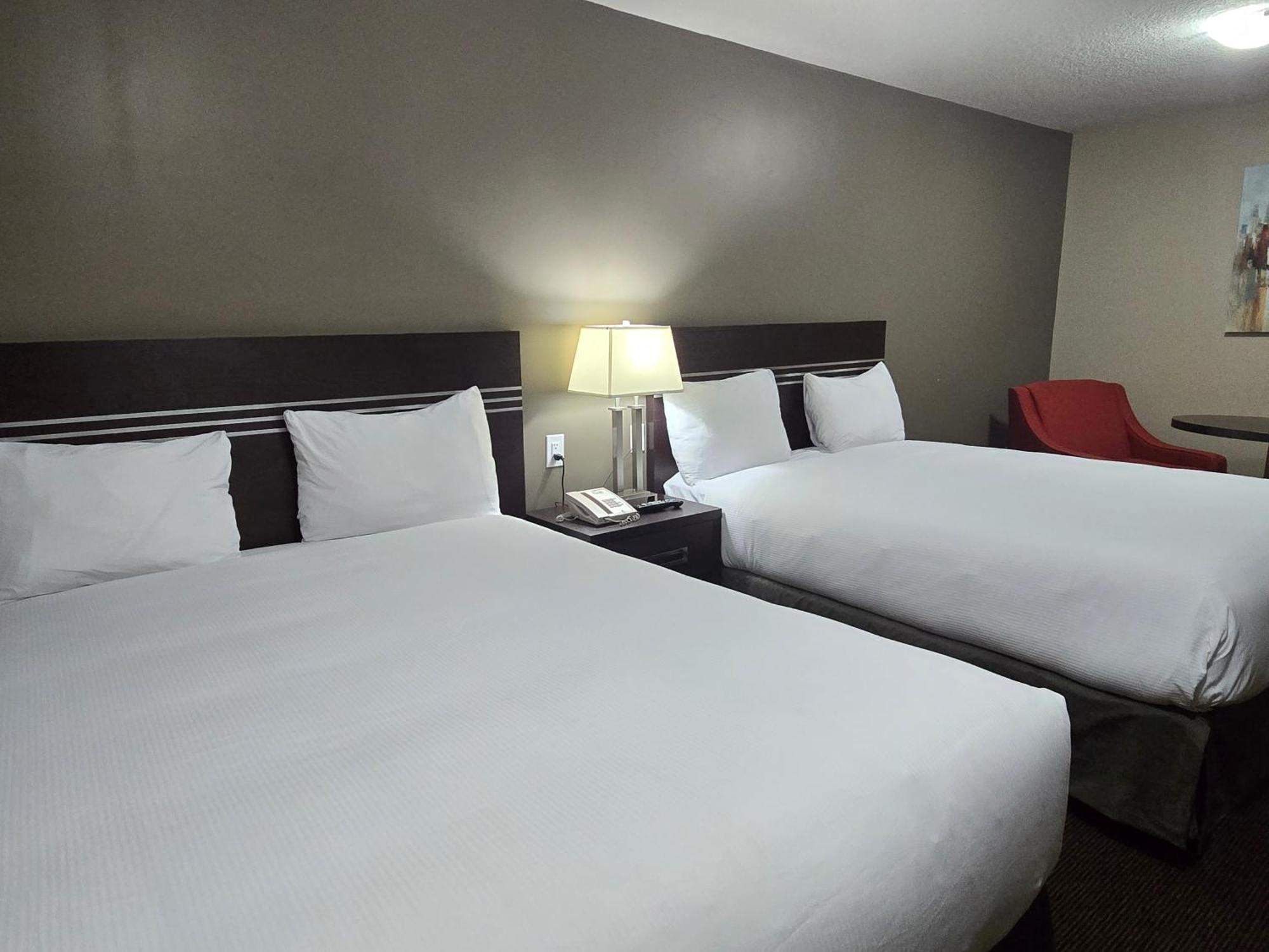 Royal Lodge Edmonton Buitenkant foto