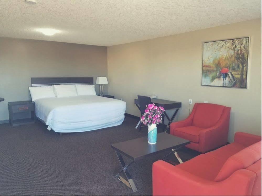 Royal Lodge Edmonton Buitenkant foto